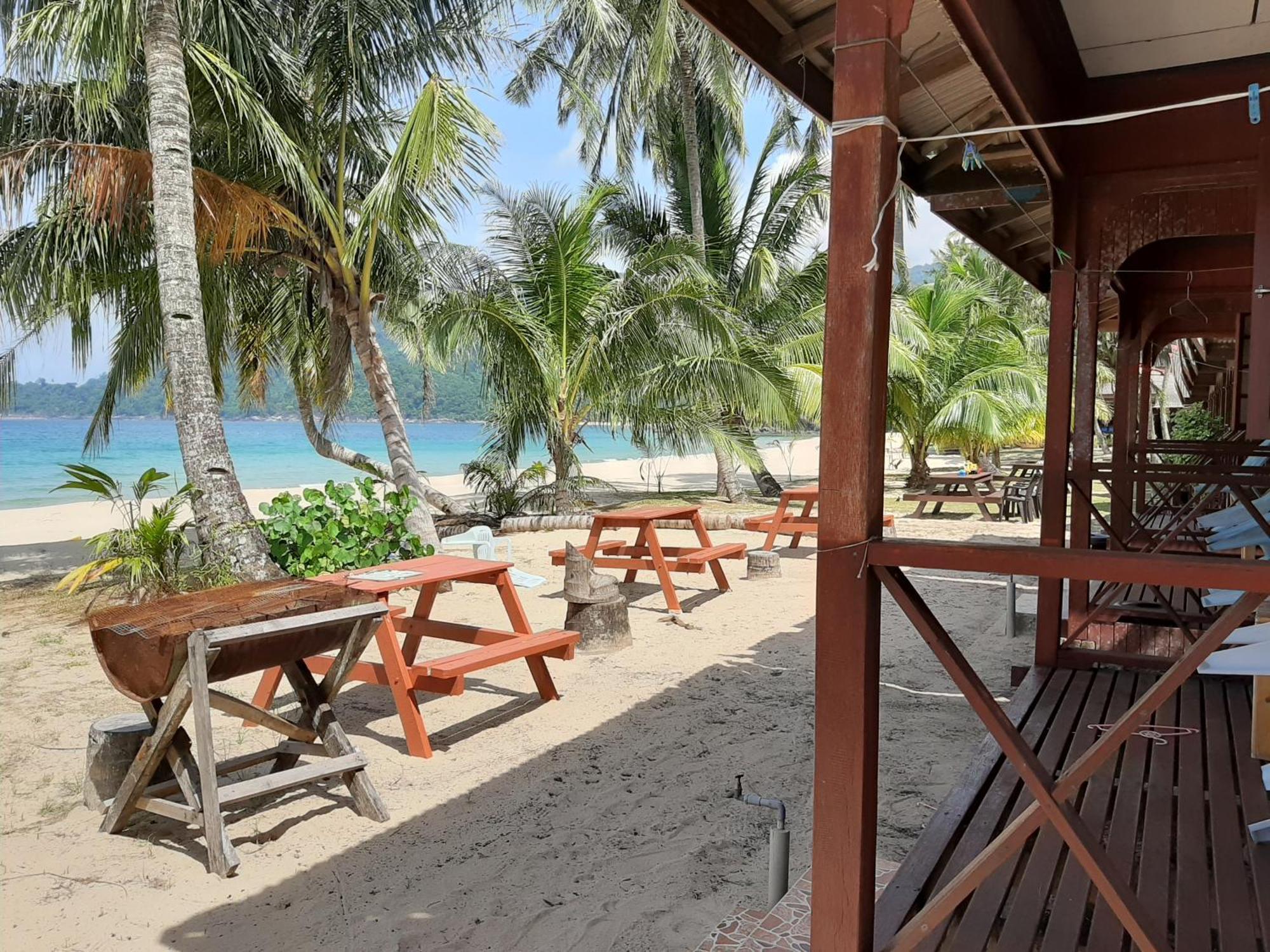 Permai Chalet Tioman Kampong Juara ภายนอก รูปภาพ